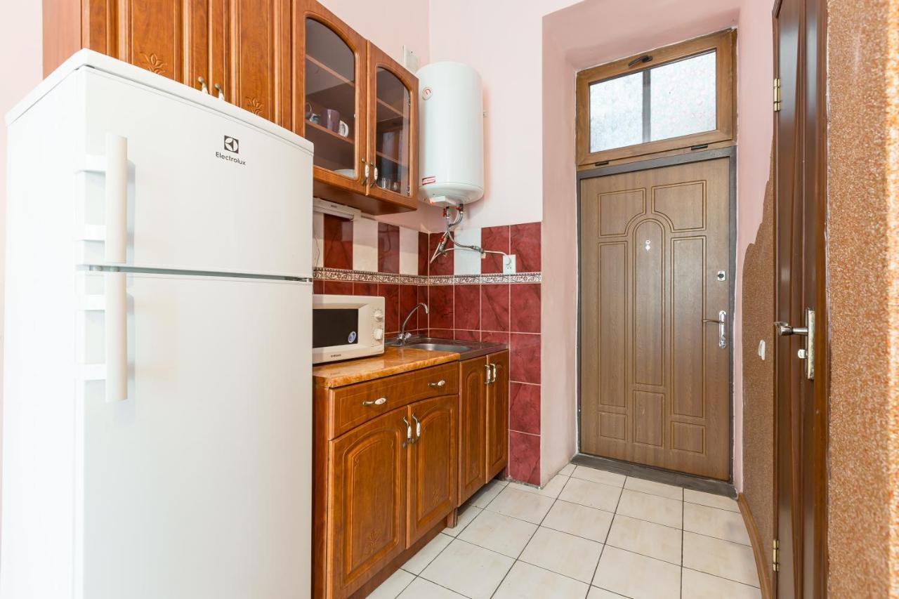 Квартира На Вулиці Федорова 29 Біля Площі Ринок Підвальна Lviv Exterior photo